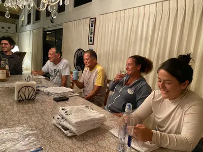 230009 (6) Yacime Kenny Warren Chrissie and Cassie